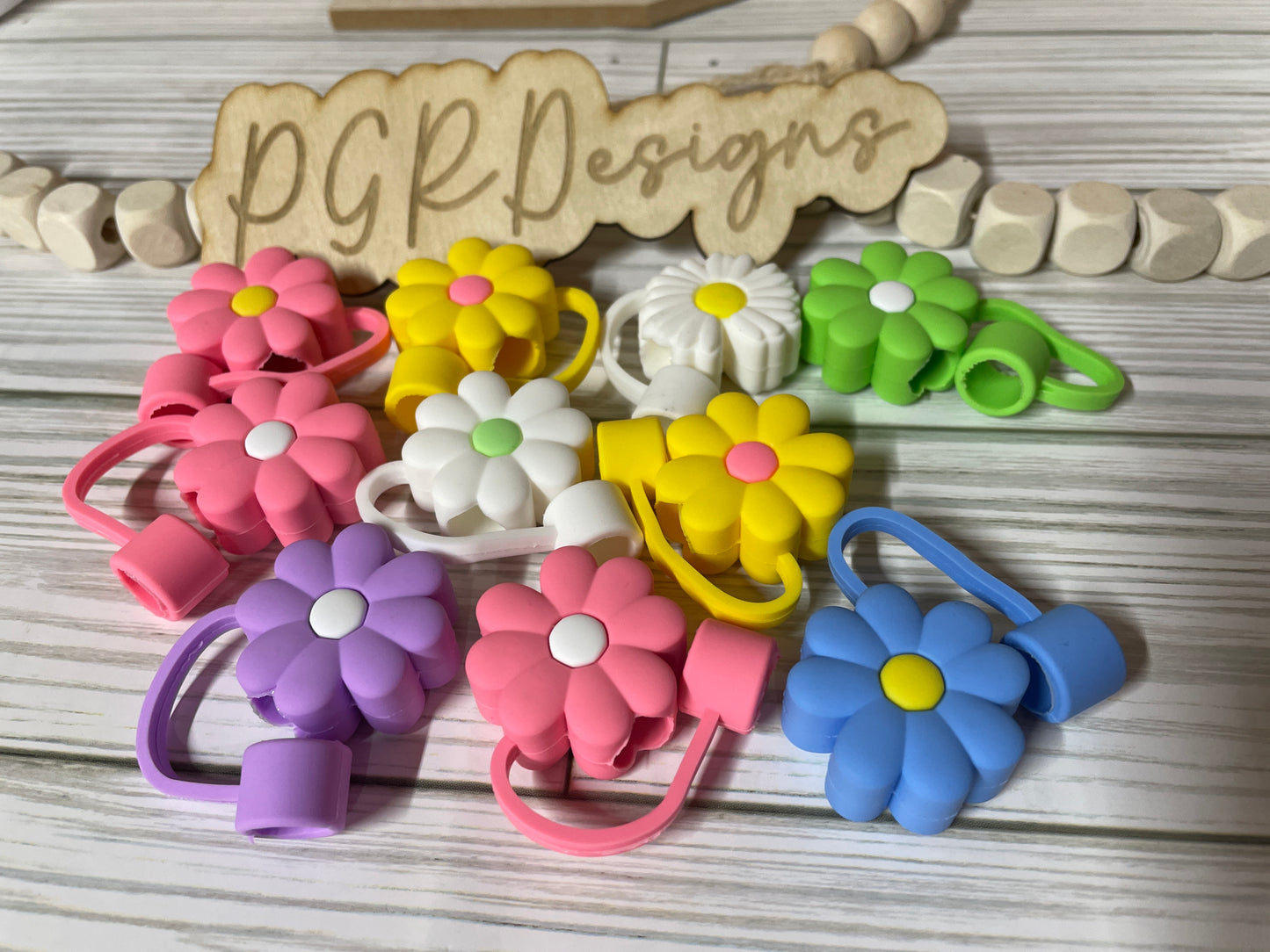 Straw toppers