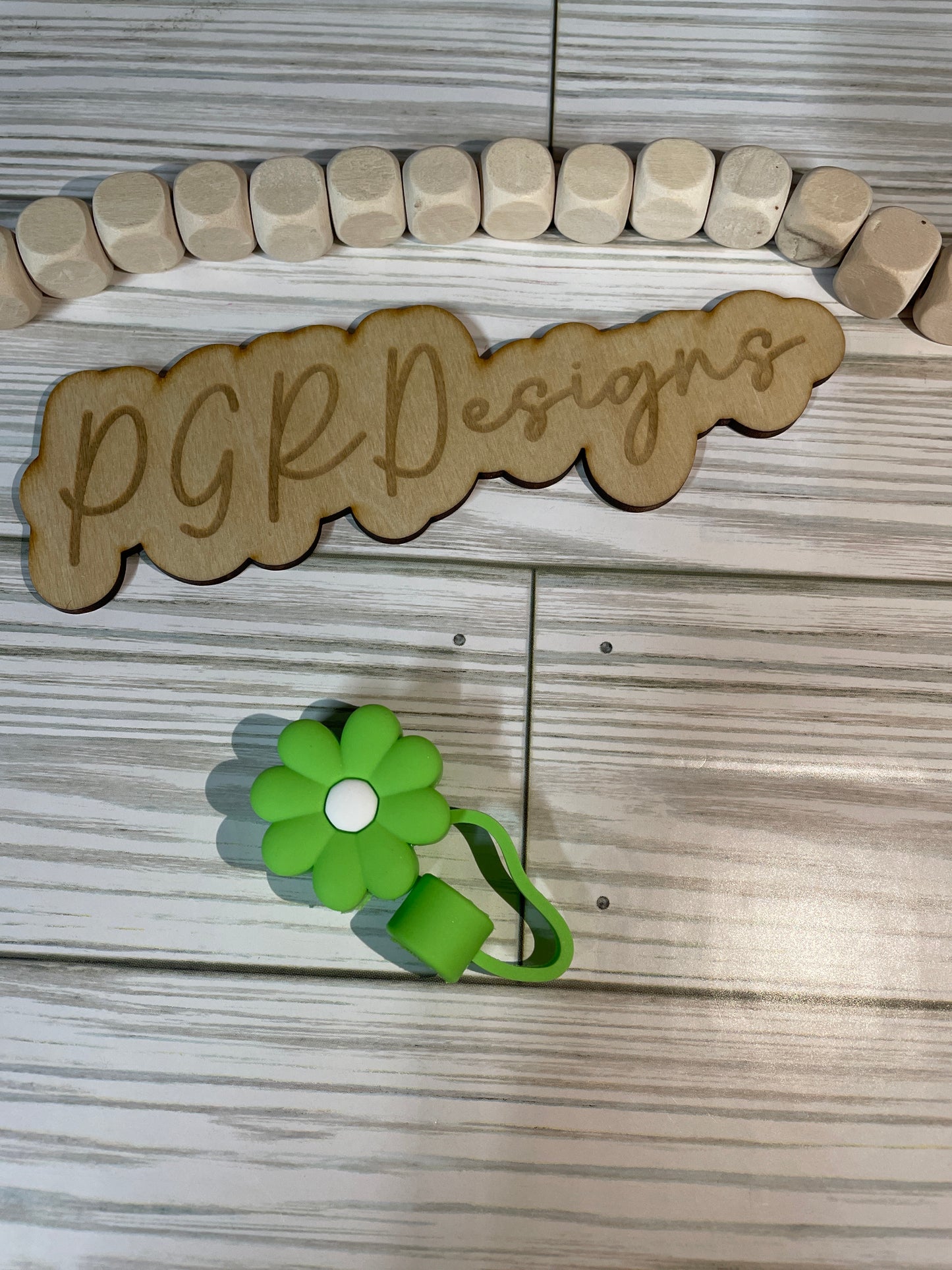 Straw toppers