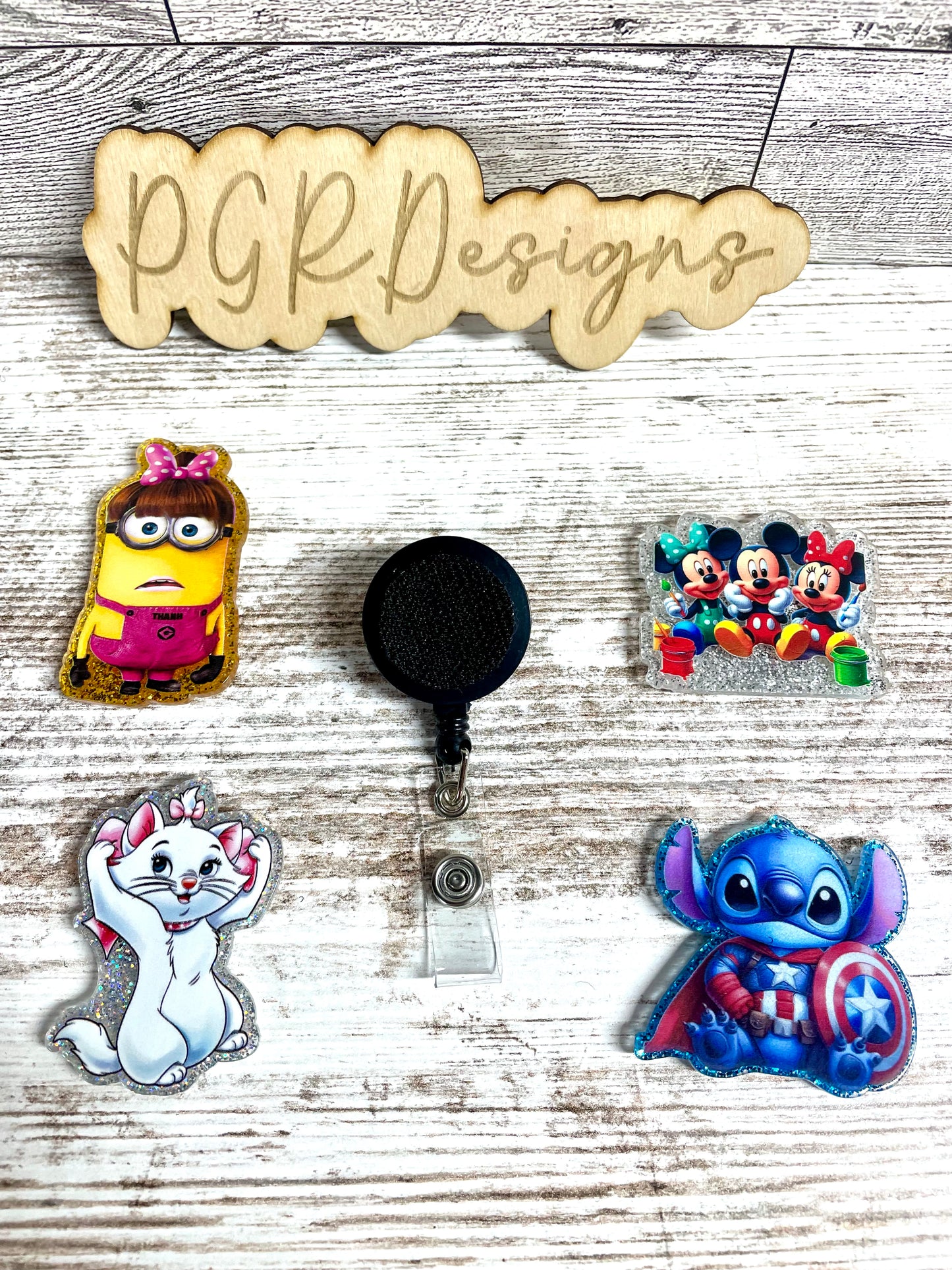 Interchangeable badge reel bundle