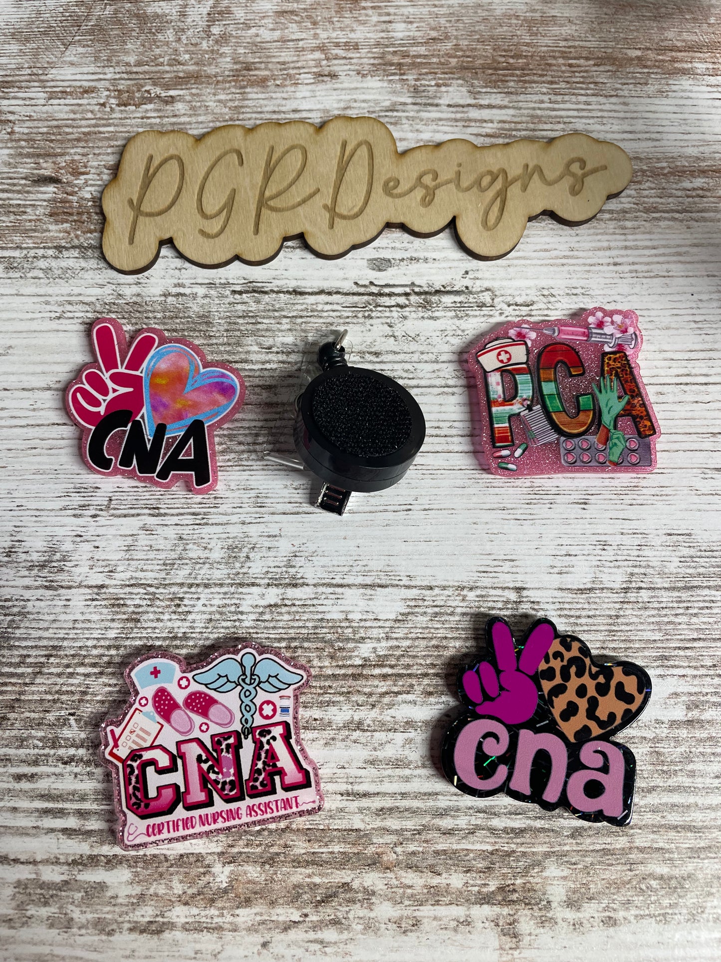 Interchangeable badge reel bundle