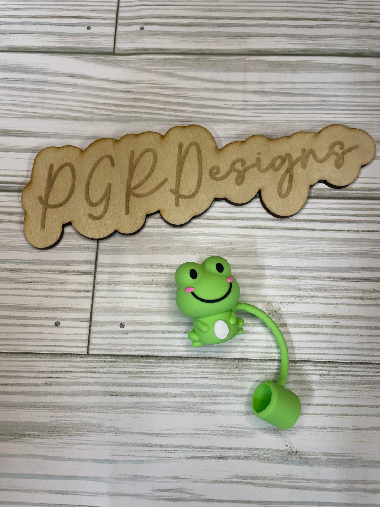 Straw toppers