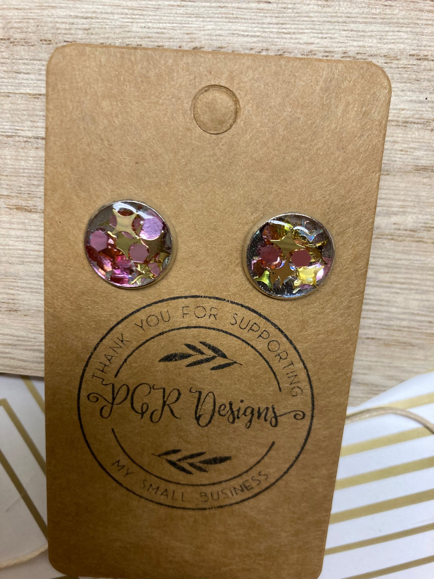Colored simple studs