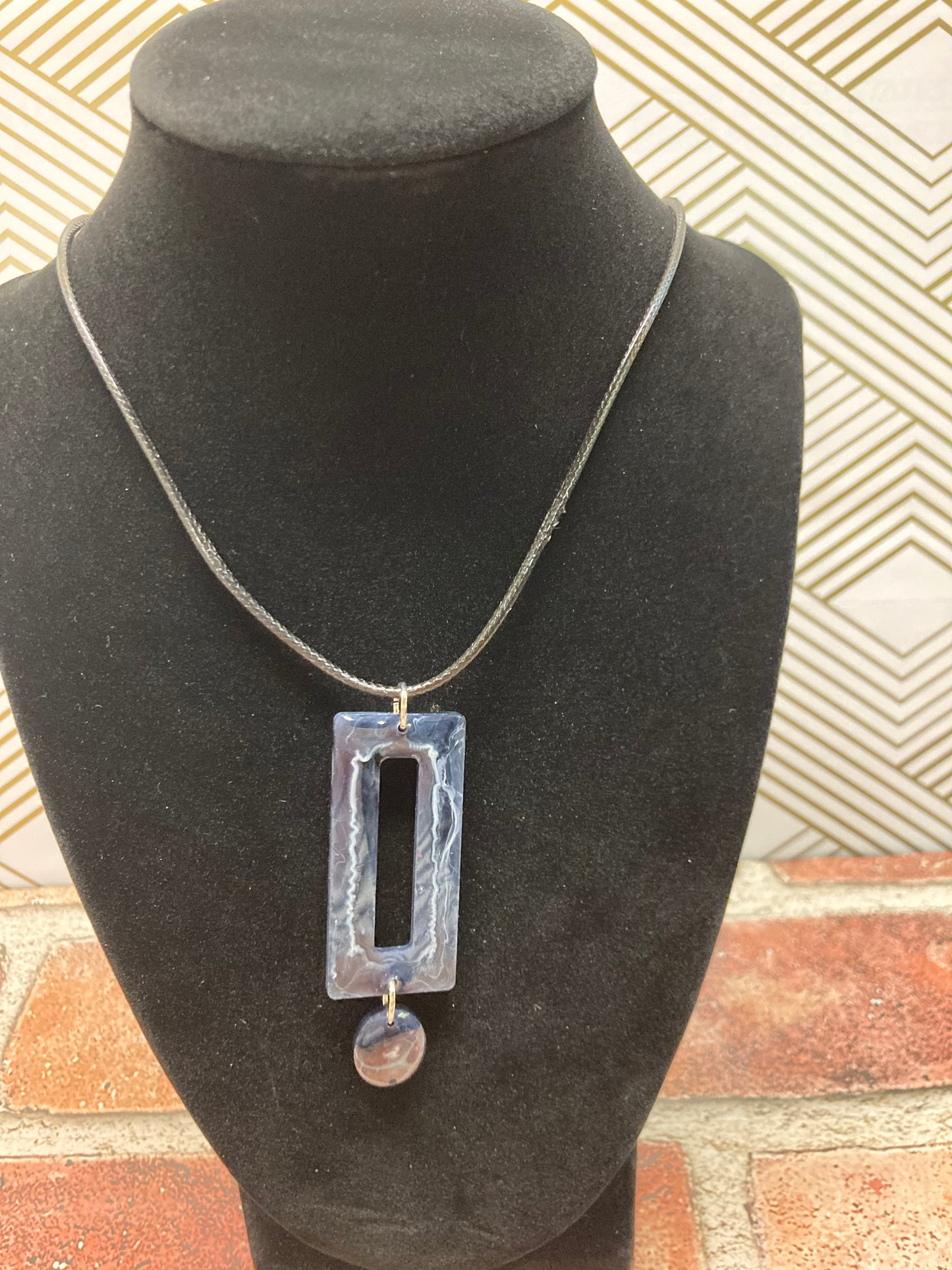Unique dangle necklace