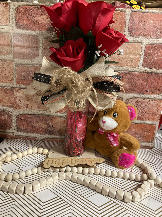 Valentine vase with bear