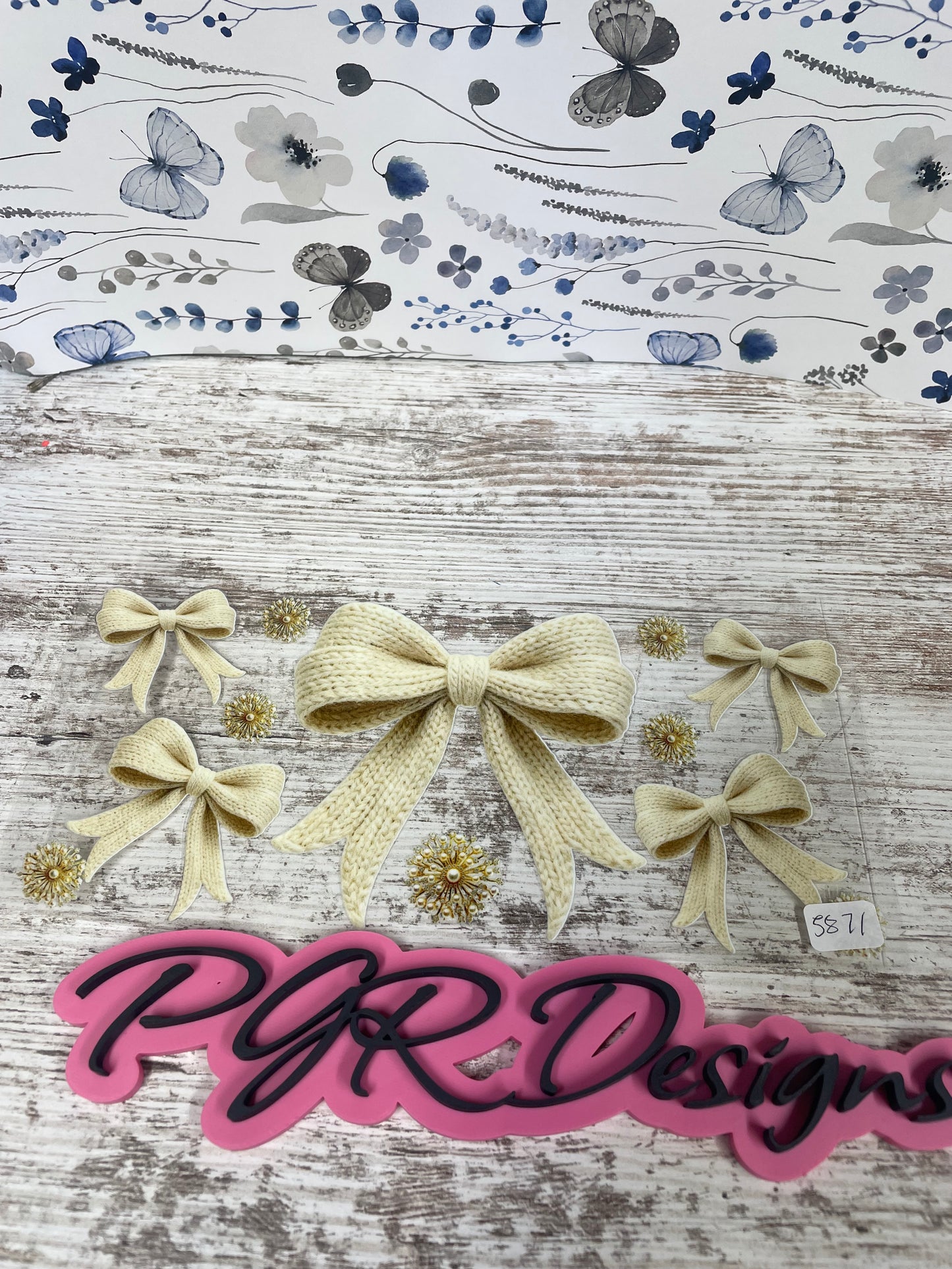 Floral and bows 3