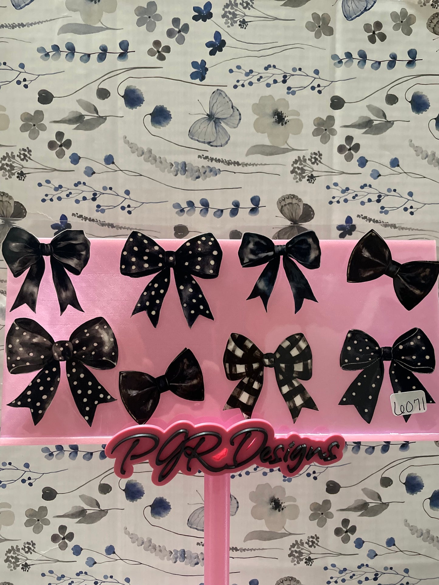 Floral and bows 3