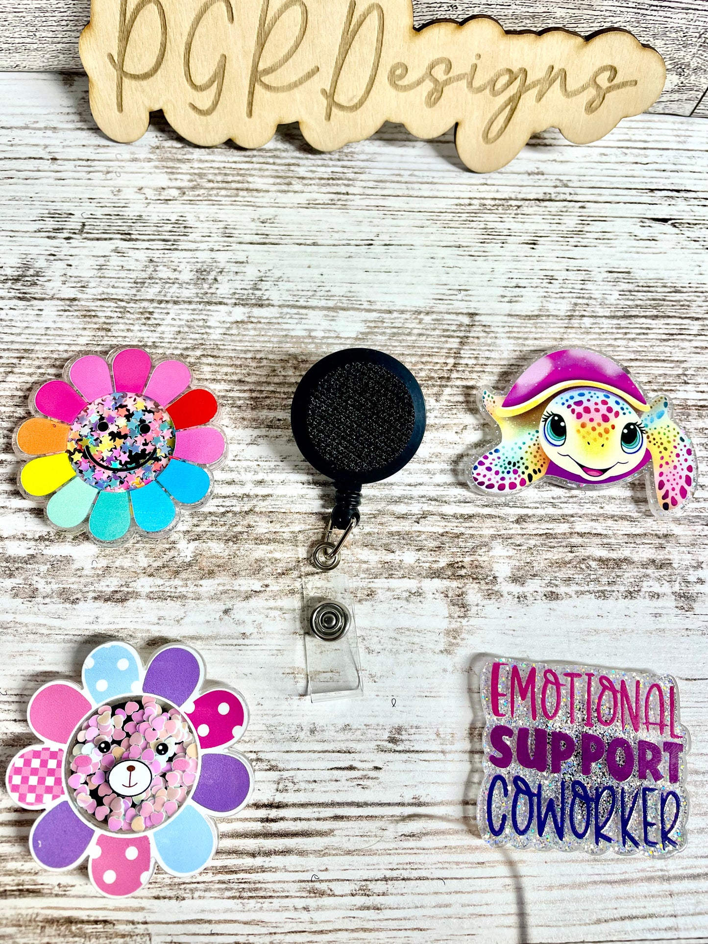 Interchangeable badge reel bundle