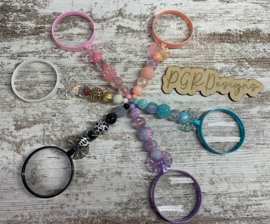 Beaded magnifying glass