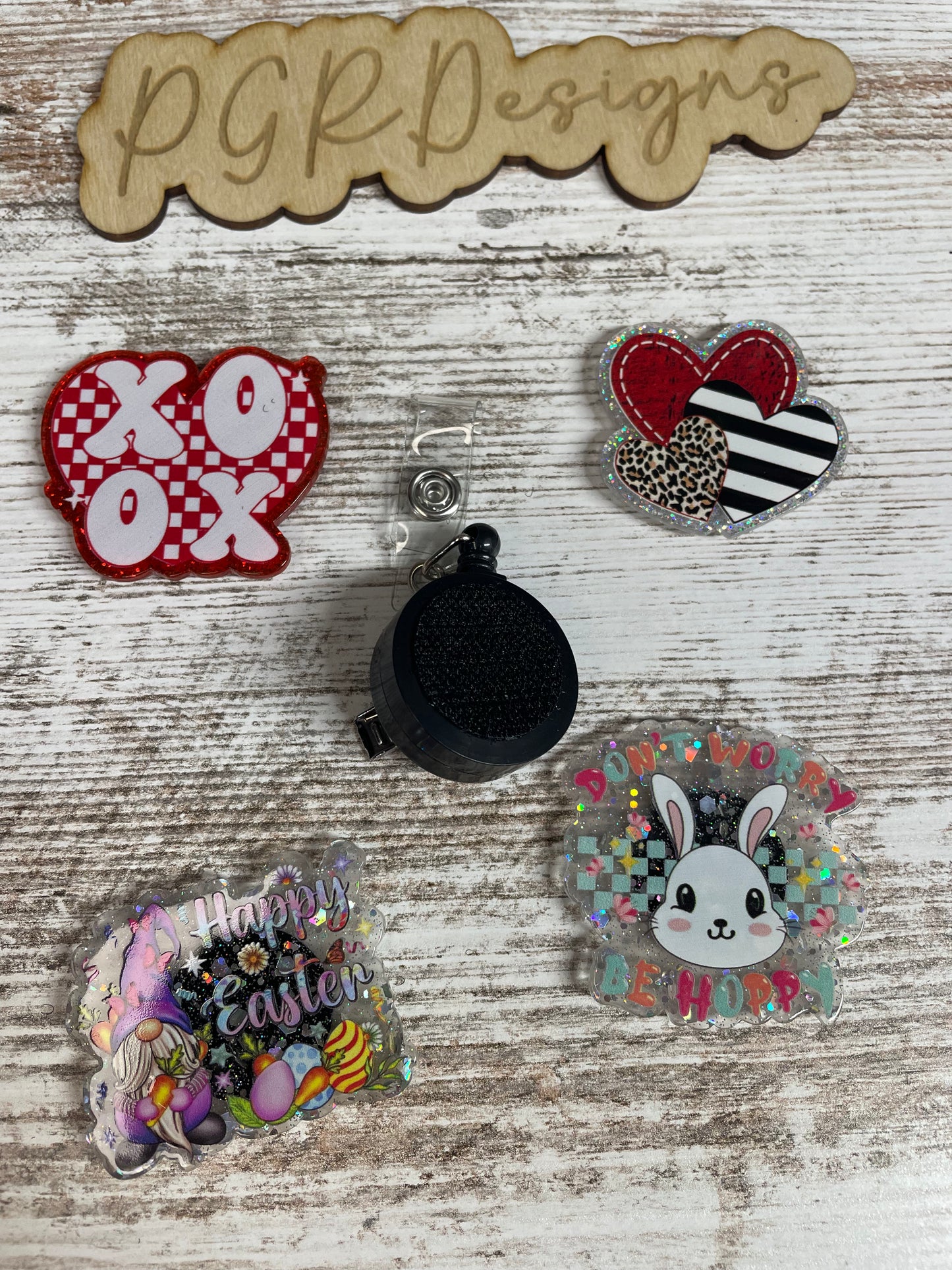 Interchangeable badge reel bundle