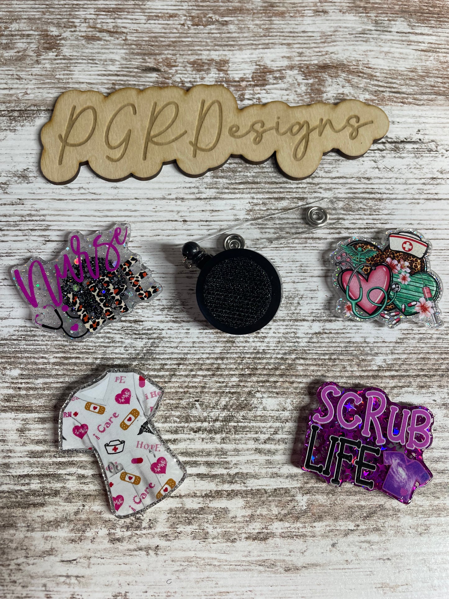 Interchangeable badge reel bundle