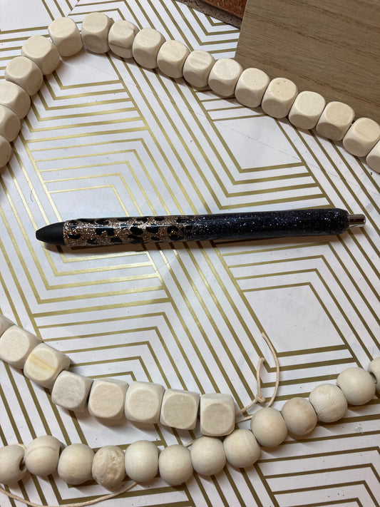 Black and silver champagne gel pen