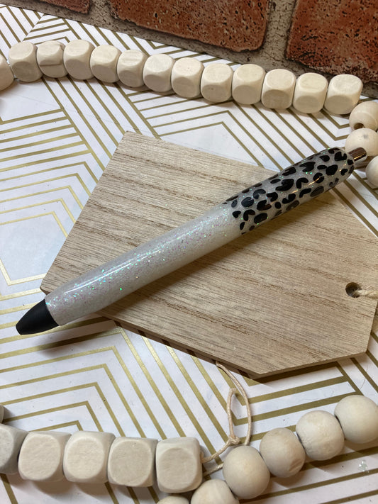 Hunky white with leopard gel pen