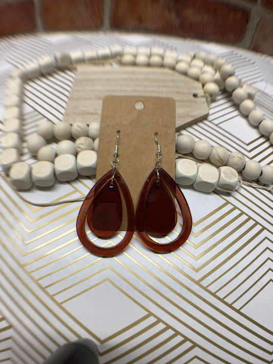 Medium double loop dangle