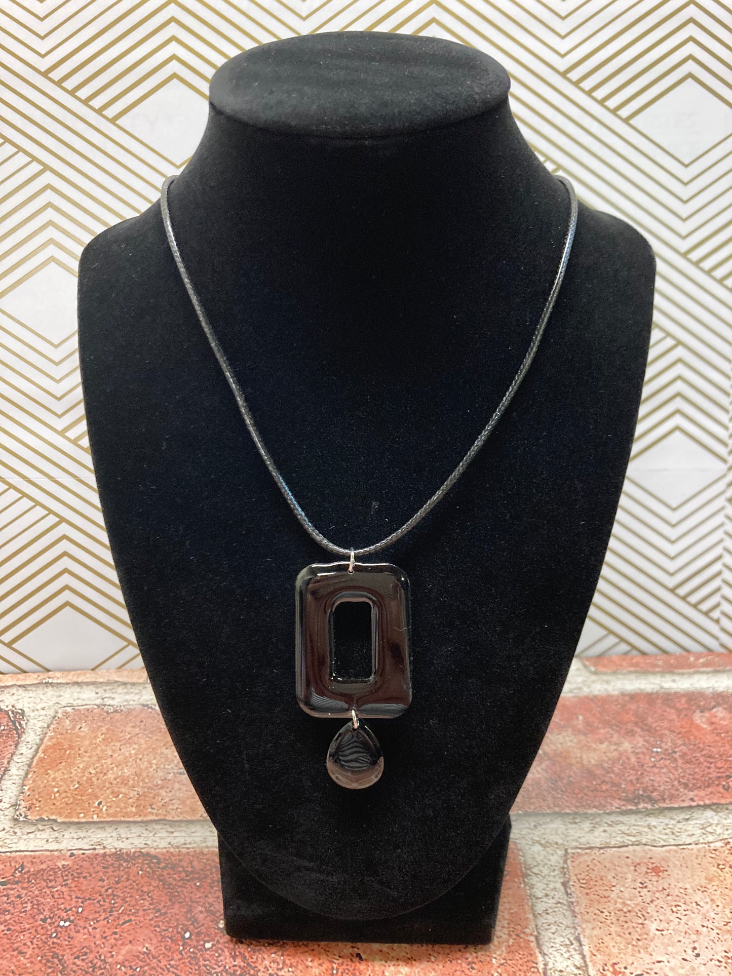 Classic necklace
