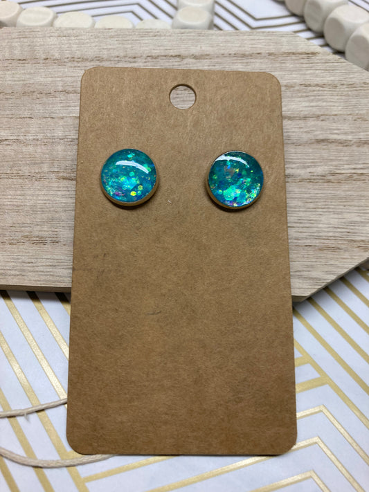 Colored simple studs